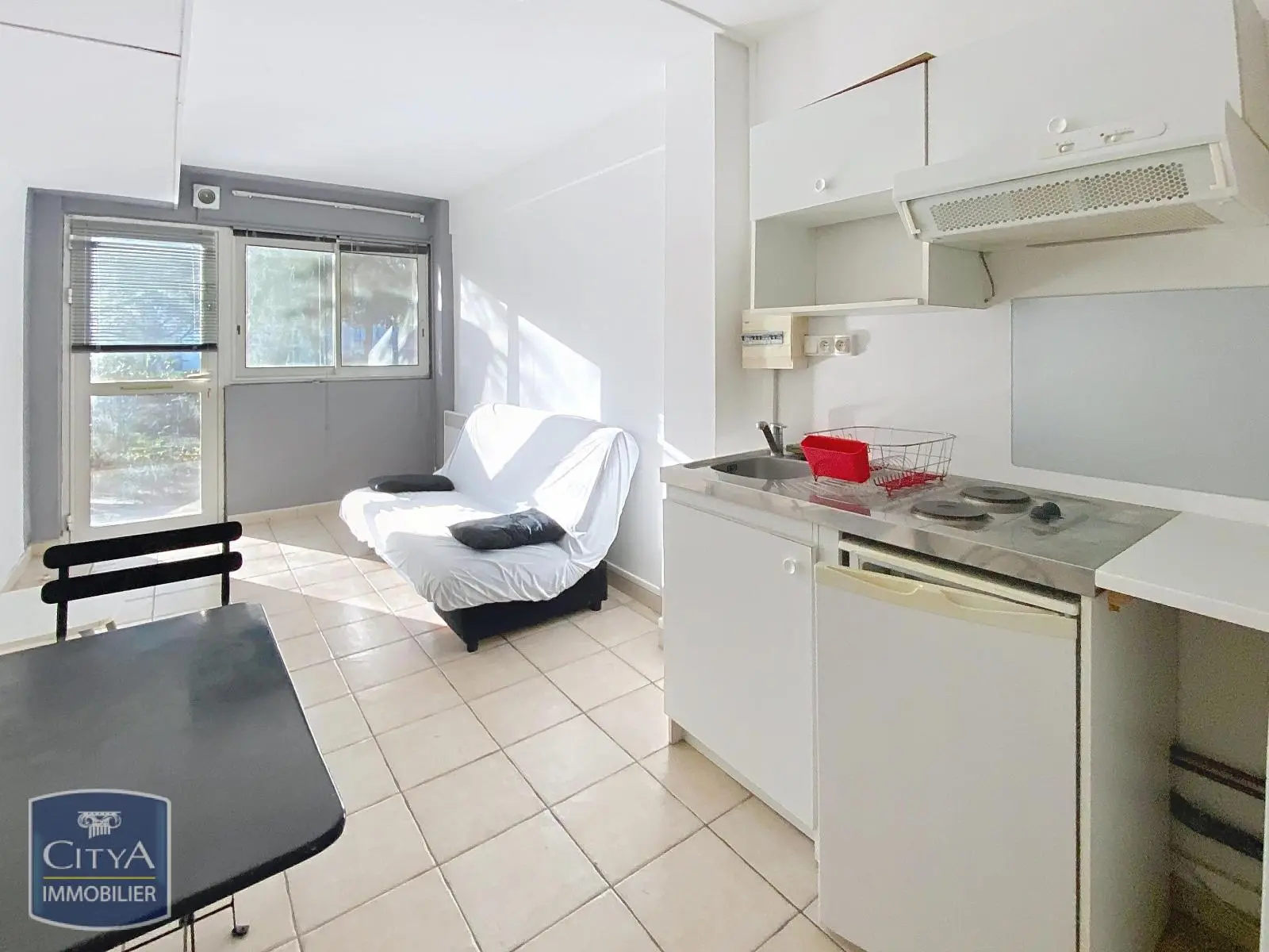 Photo 2 Appartement 1 pièce 27m²