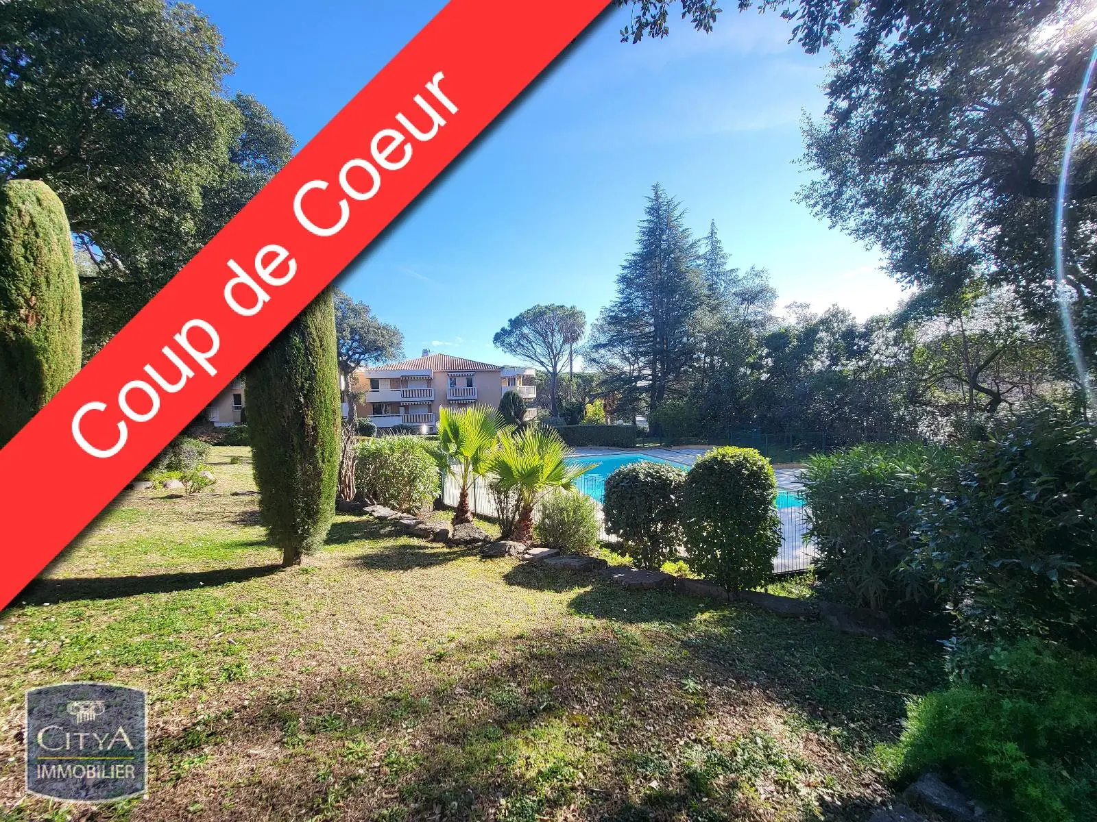 Photo 1 Appartement 1 pièce 26.4m²