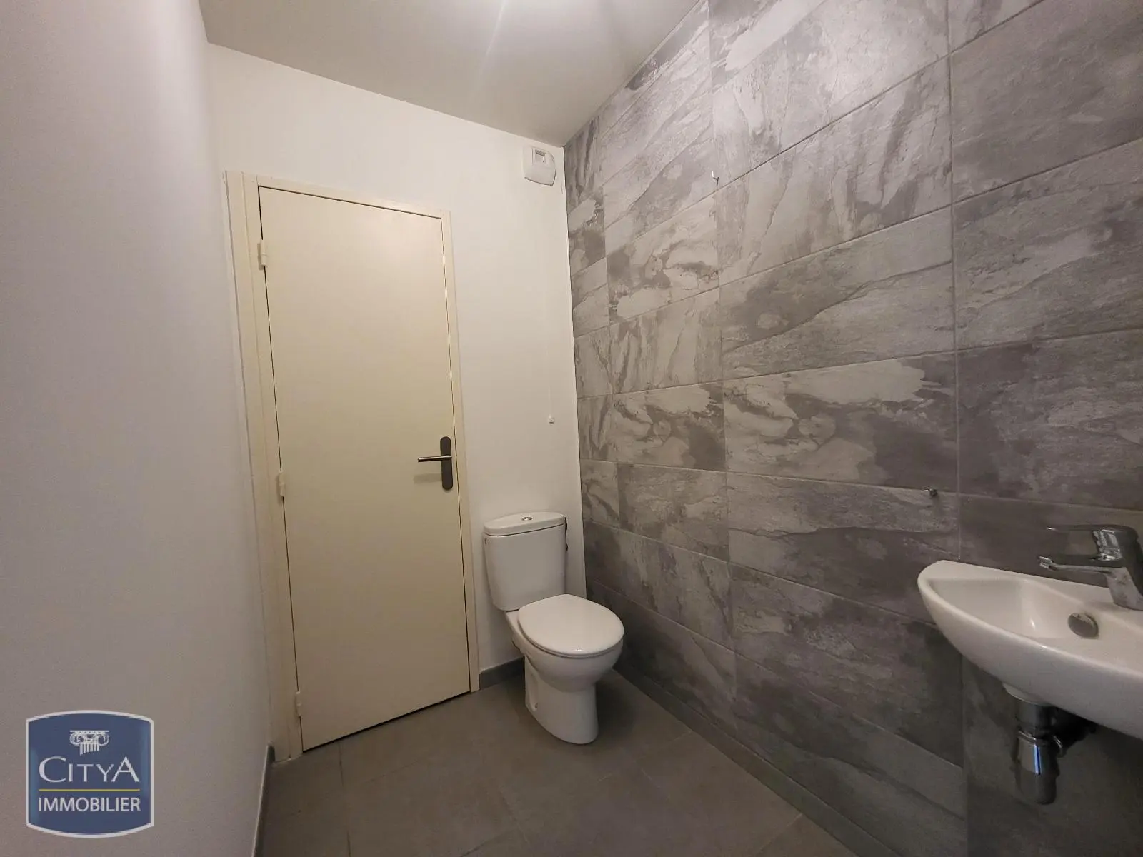 Photo 7 Appartement 1 pièce 41.99m²