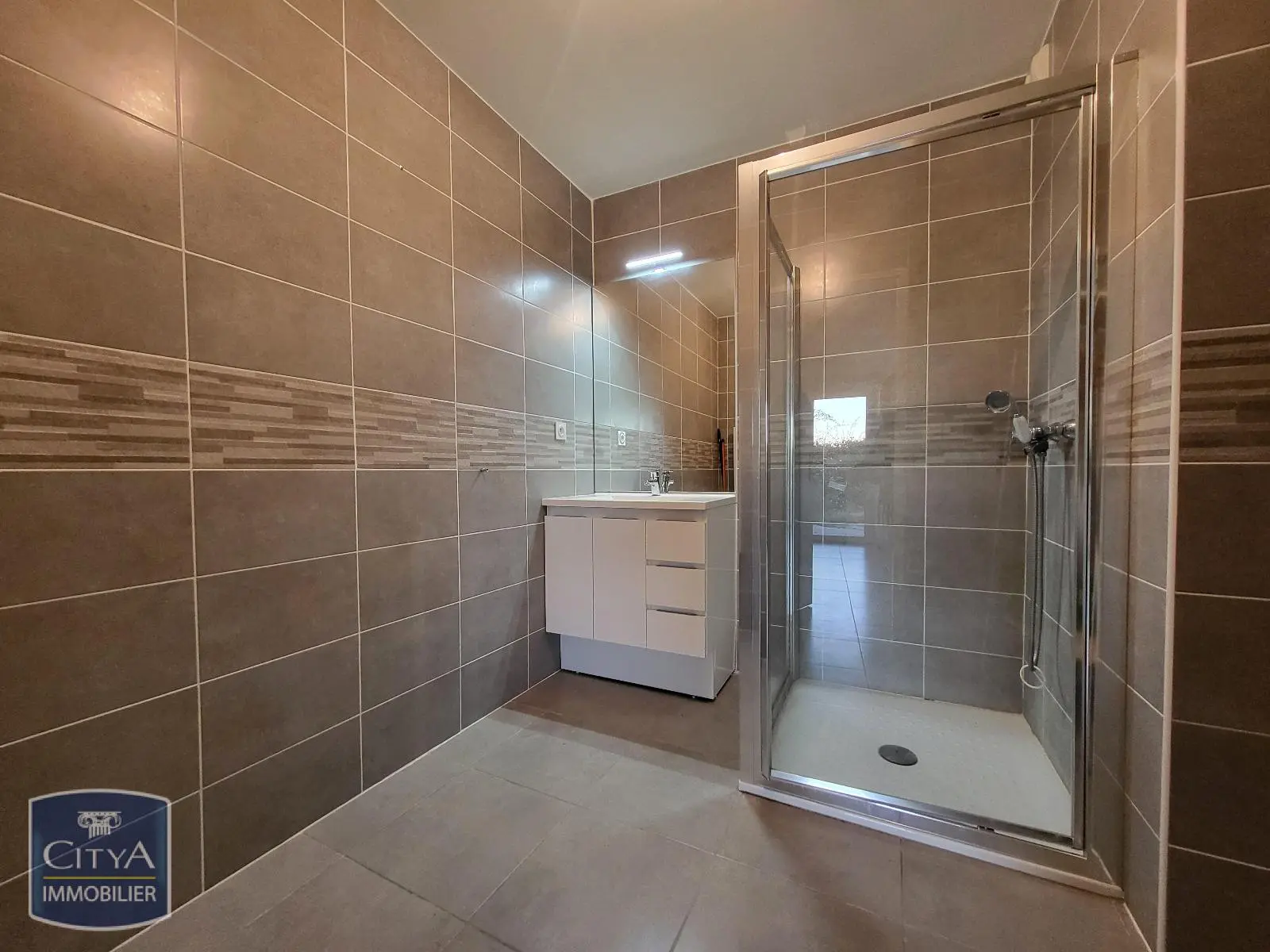 Photo 8 Appartement 1 pièce 41.99m²