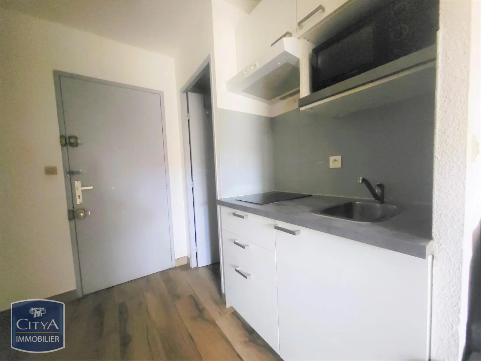Photo 6 Appartement 1 pièce 20.99m²