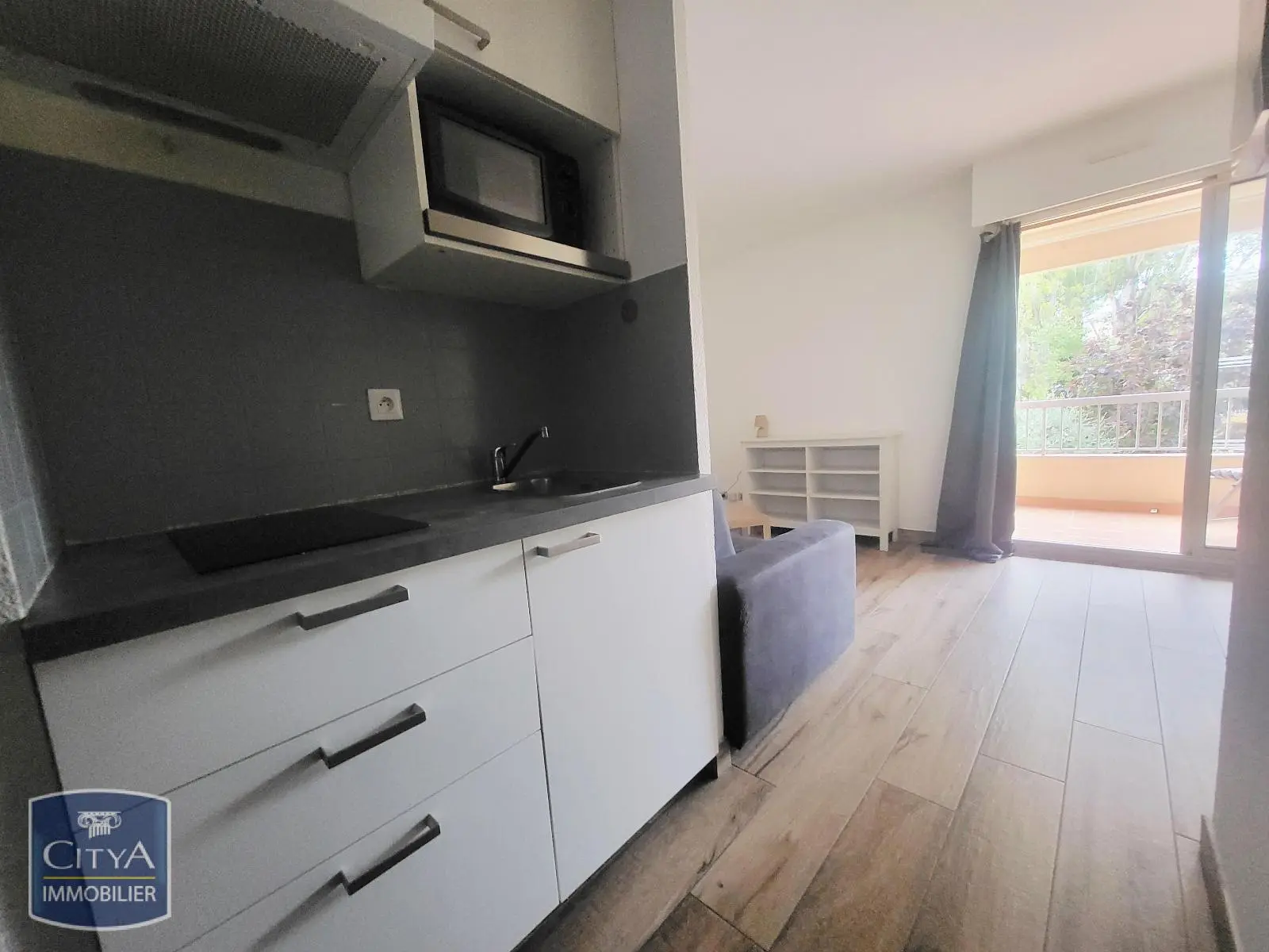 Photo 7 Appartement 1 pièce 20.99m²
