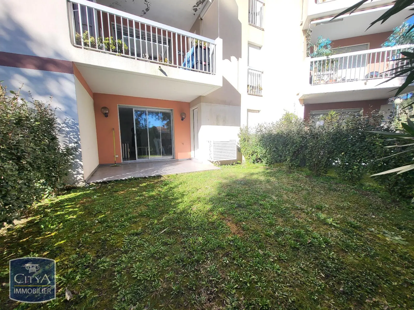 Photo 2 Appartement 1 pièce 26.4m²