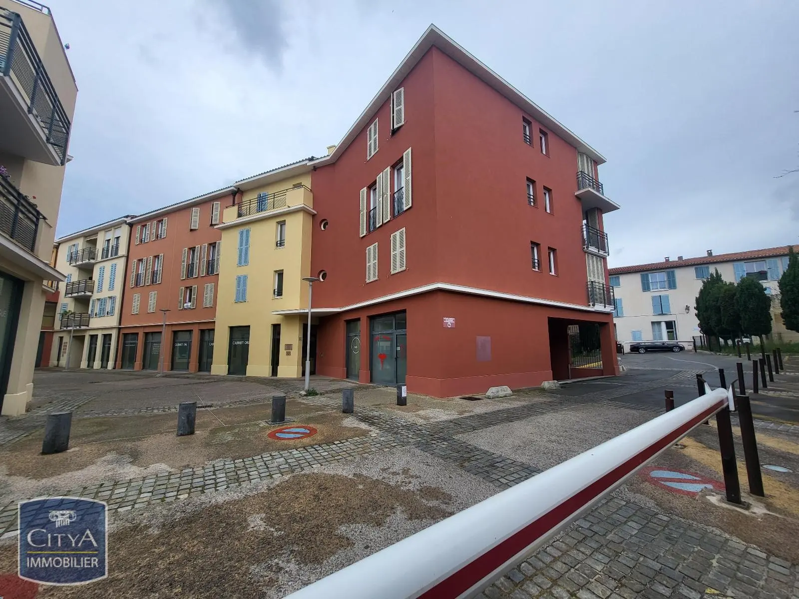 Photo 1 Parking 14m²
