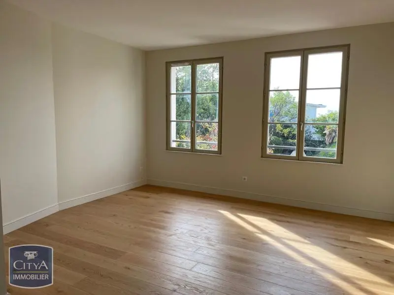 Photo 3 Appartement 4 pièces 94m²