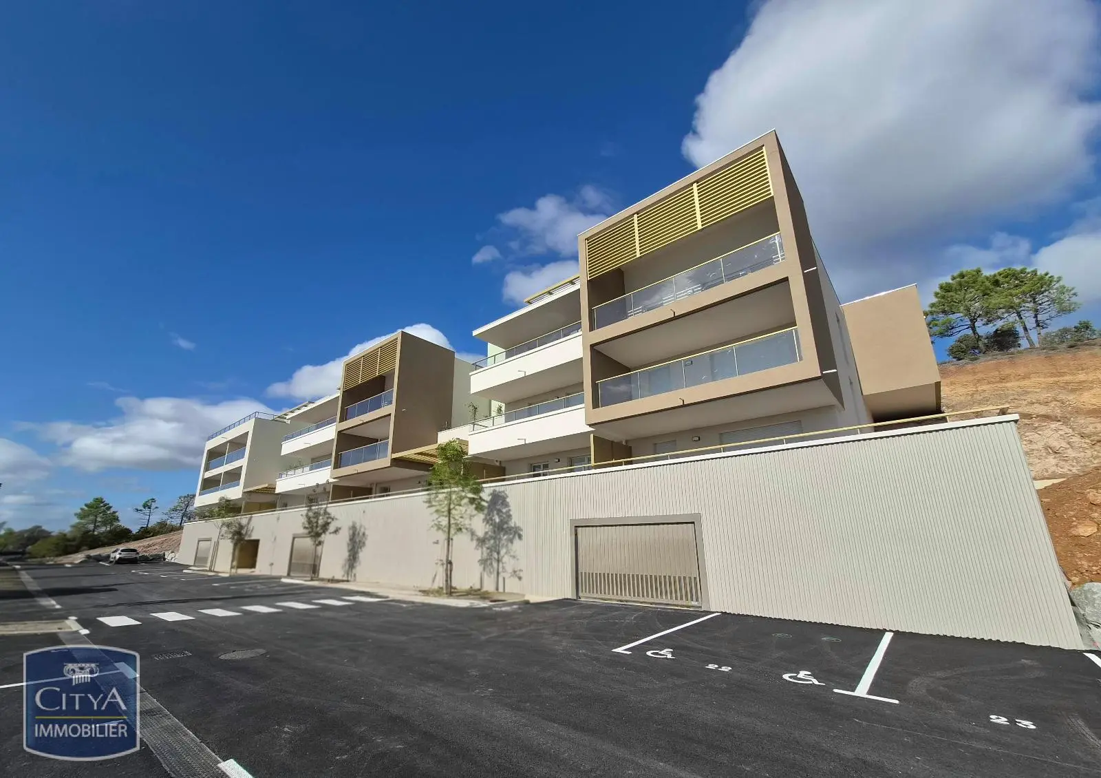 Appartement 2 pièces 57 m² · à Saint-Raphaël · 56,7 m² · 1 160 €/mois