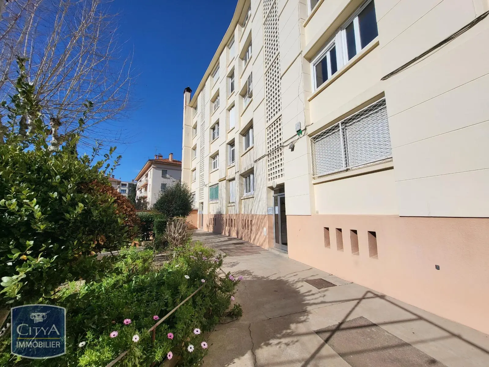 Photo 2 Appartement 3 pièces 49.46m²