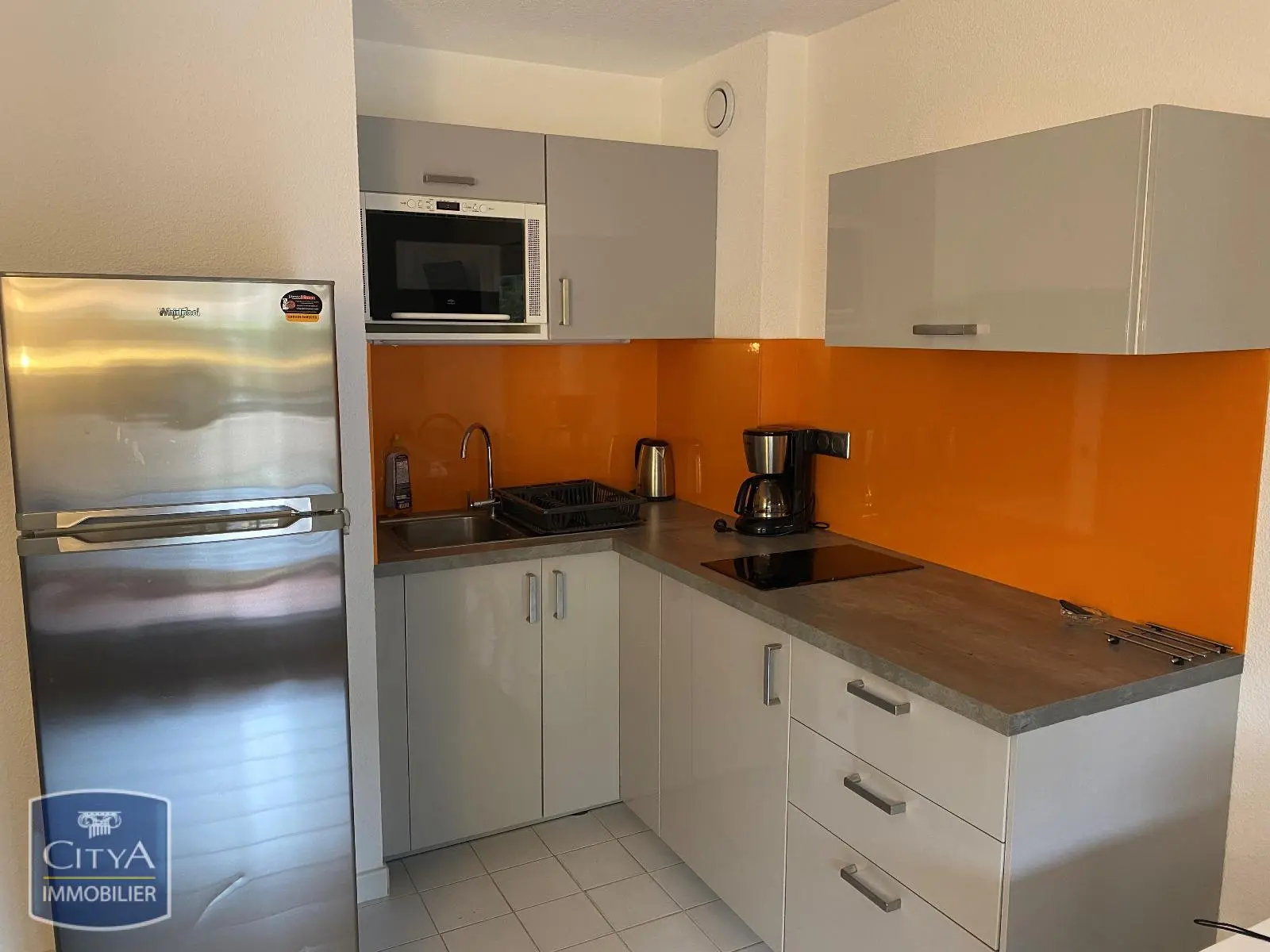 Photo 1 Appartement 1 pièce 25.48m²