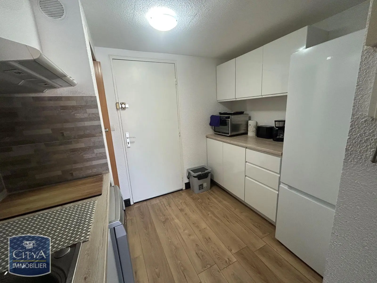 Photo 2 Appartement 1 pièce 24.8m²
