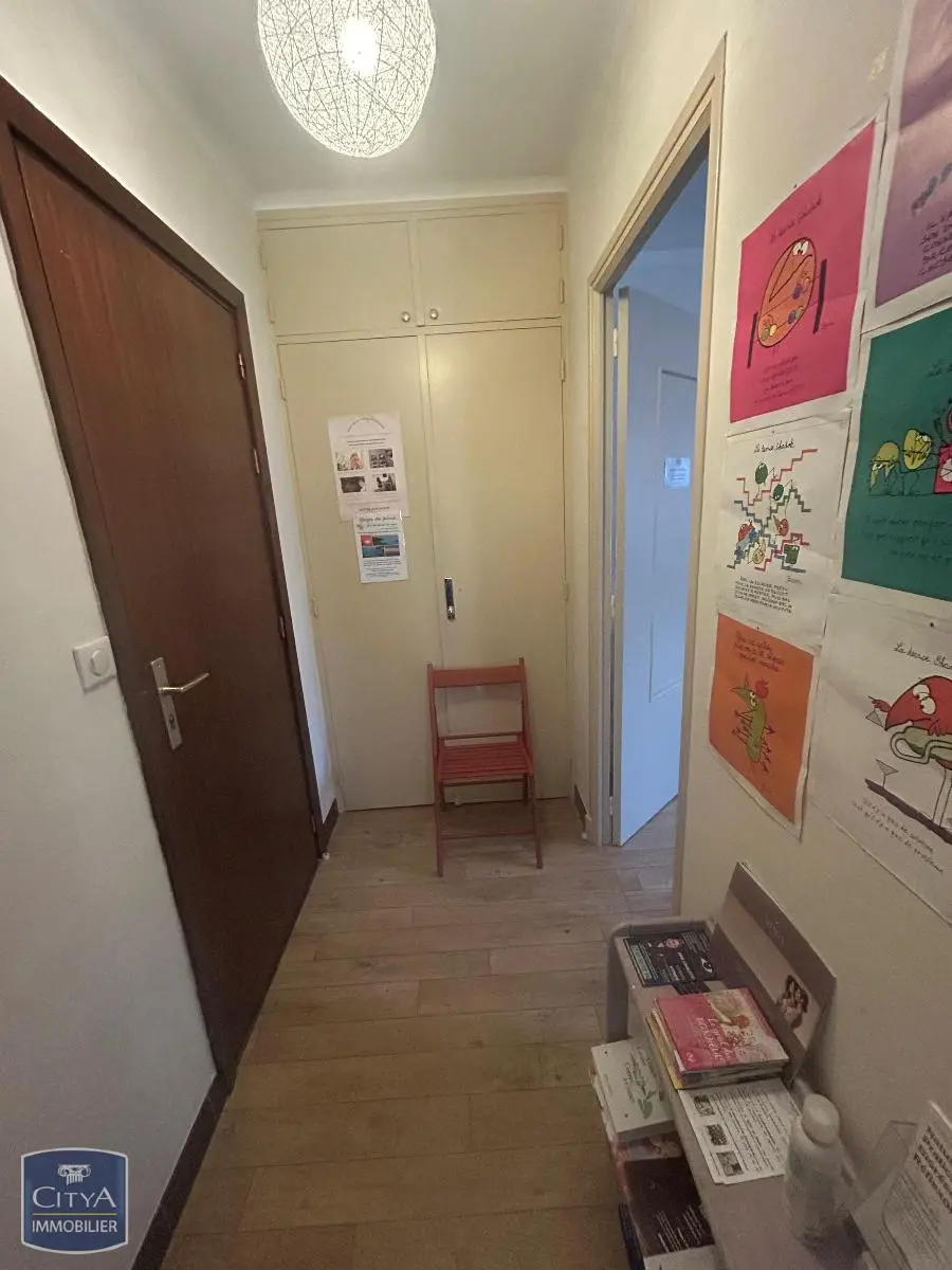 Photo 3 Local Professionnel 2 pièces