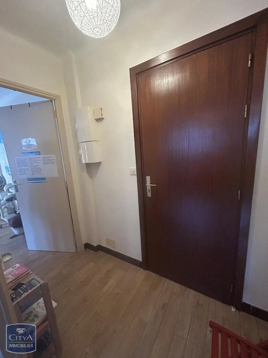 Photo 4 Local Professionnel 2 pièces