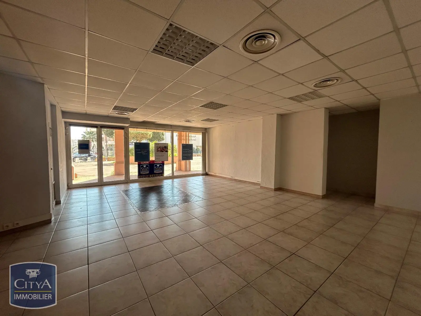 Photo 3 Local Commercial 60m²
