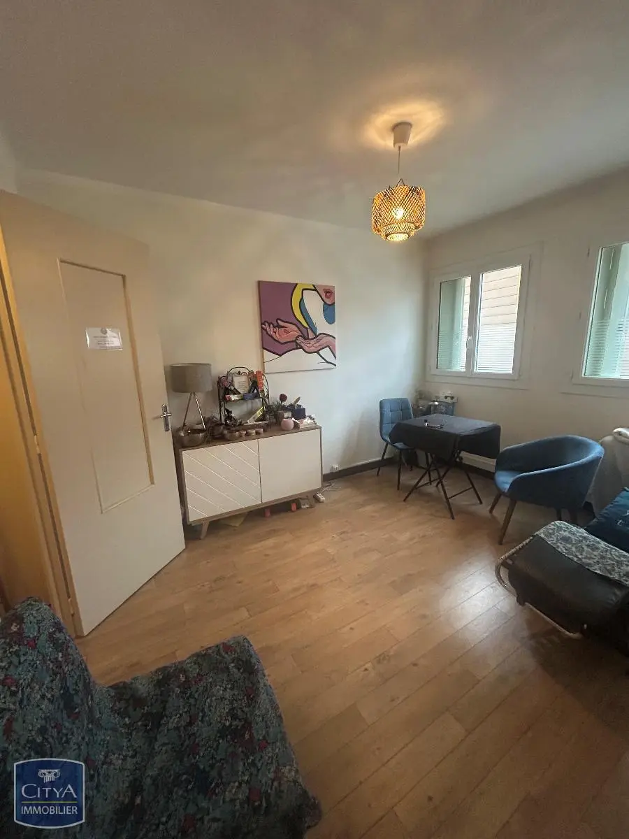 Photo 1 Local Professionnel 2 pièces