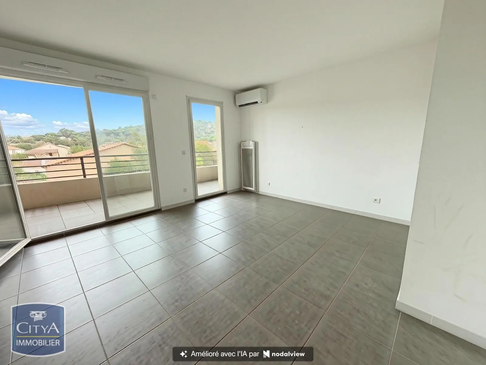 Photo 3 Appartement 1 pièce 30.41m²
