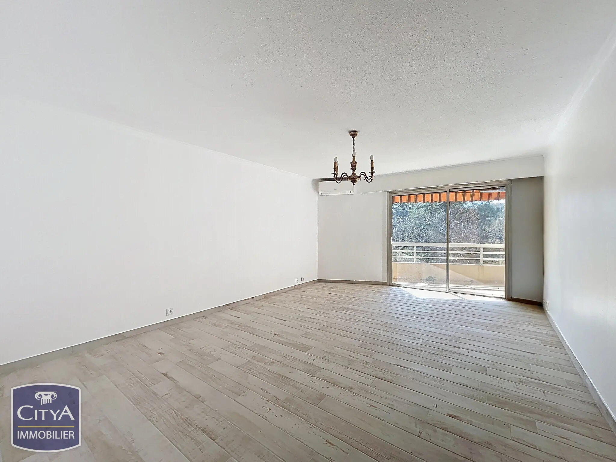 Photo 2 Appartement 3 pièces 74m²