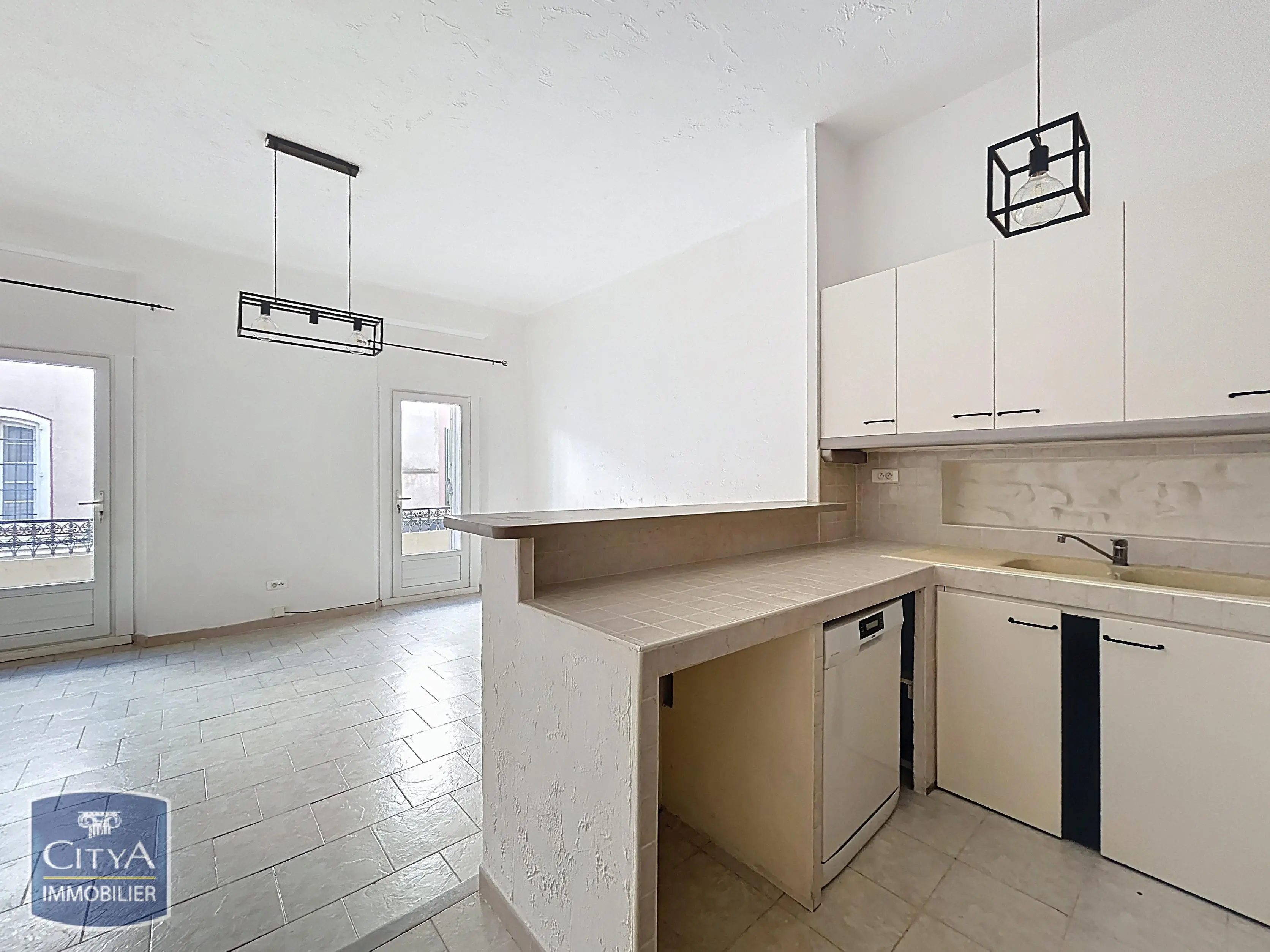 Photo 5 Immeuble 200m²