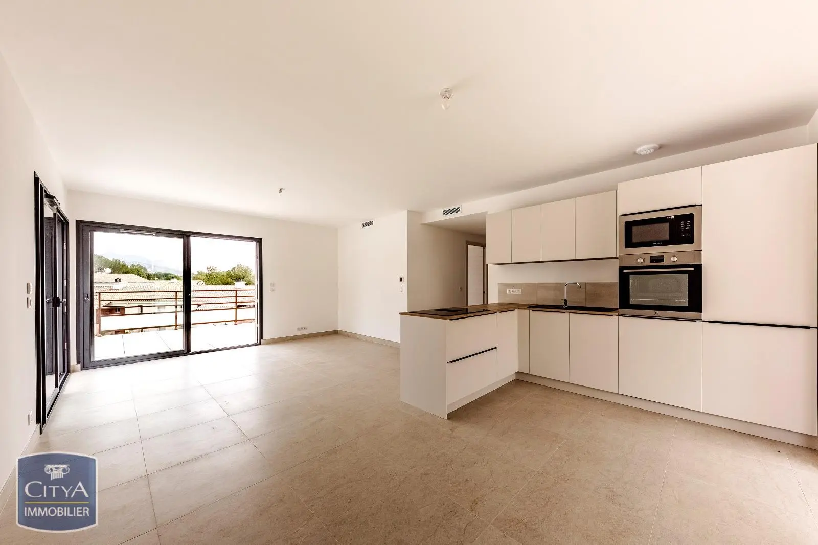 Photo 2 Appartement 4 pièces 92.46m²