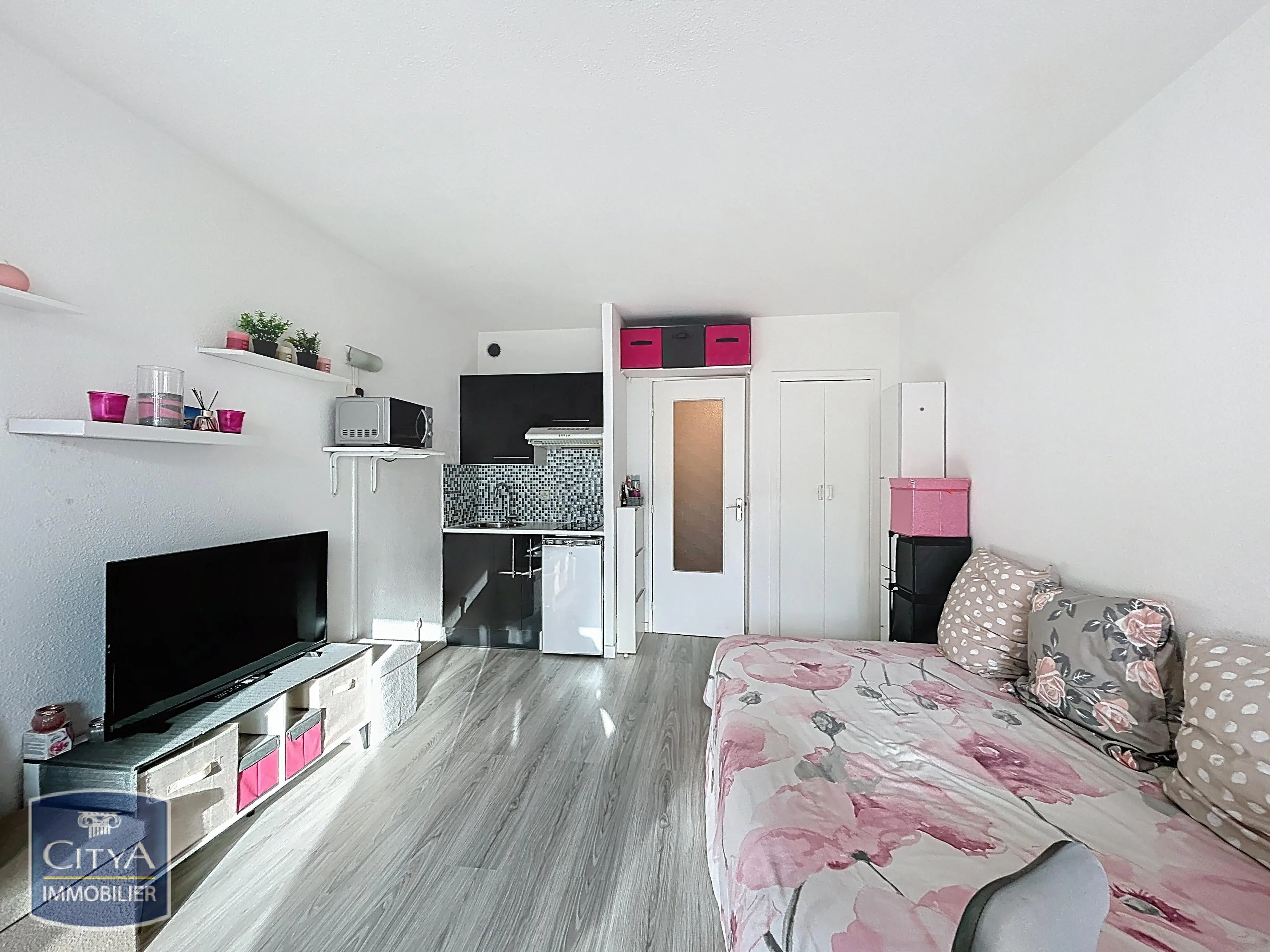 Photo 3 Appartement 1 pièce 23.87m²