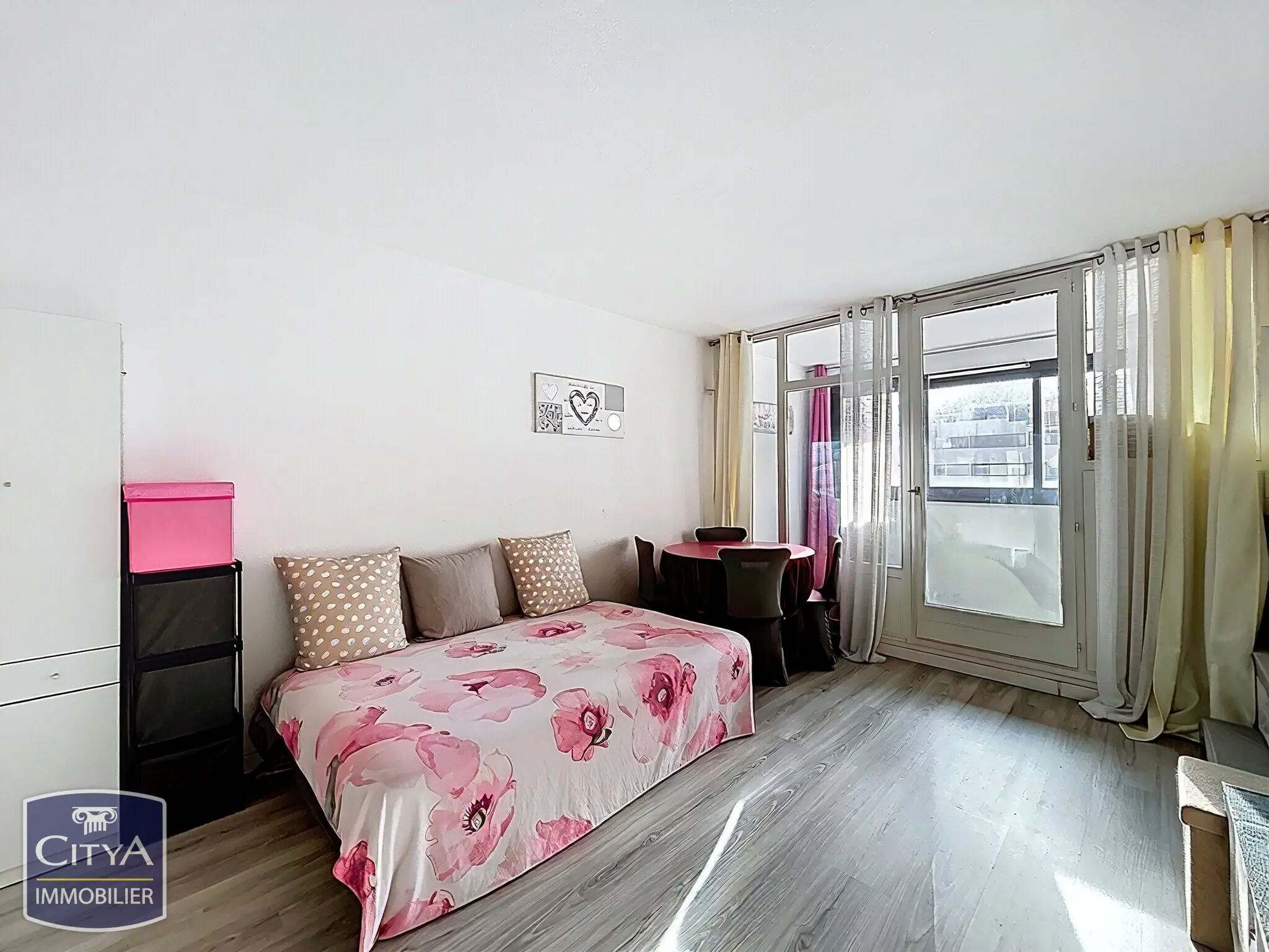 Photo 2 Appartement 1 pièce 23.87m²