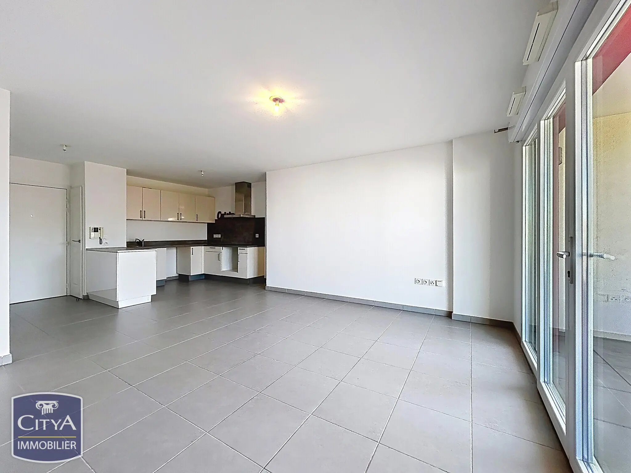 Photo 3 Appartement 2 pièces 53.96m²