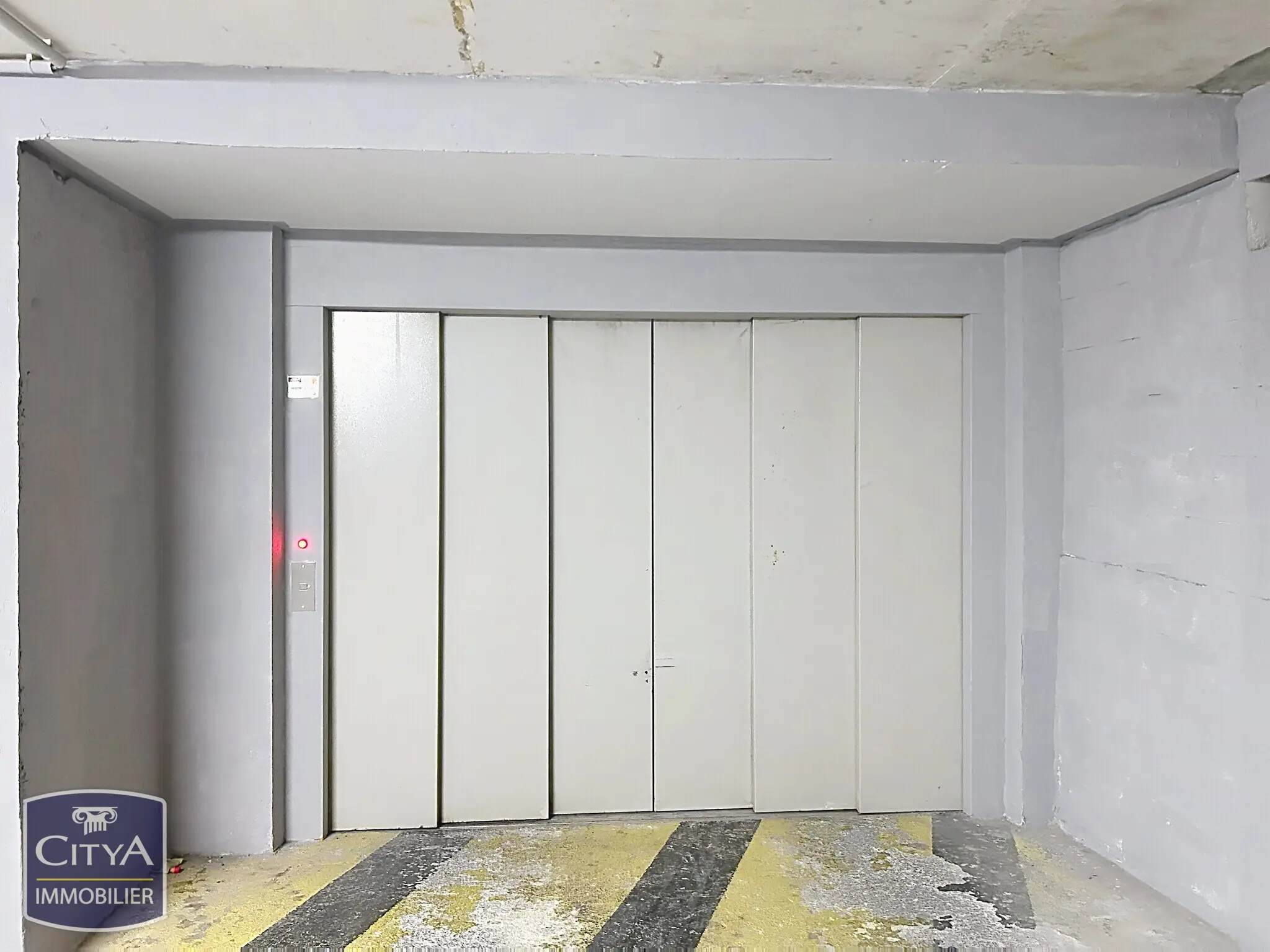 Photo 2 Parking 16m²