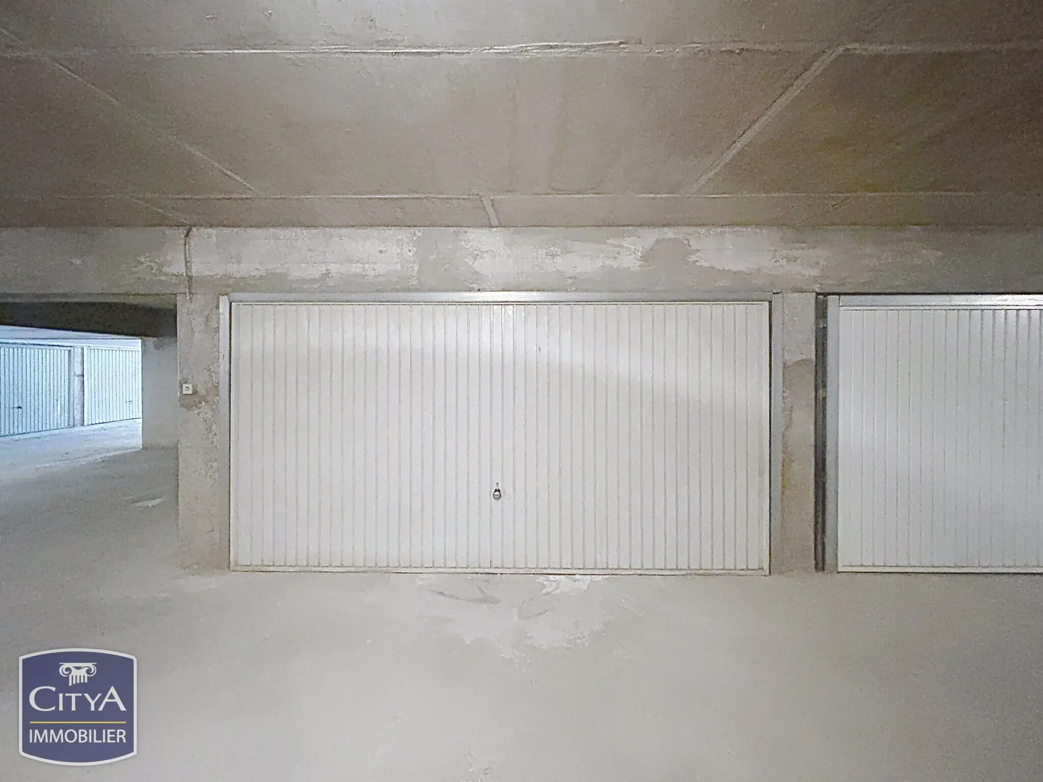 Photo 1 Parking 20m²