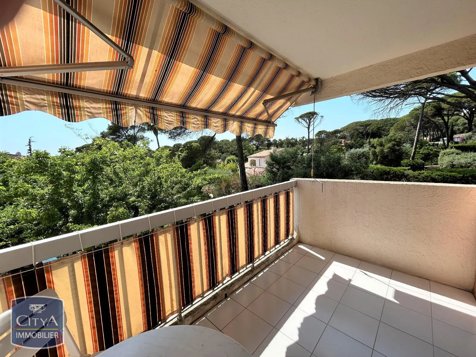 Photo 1 Appartement 1 pièce 31.7m²