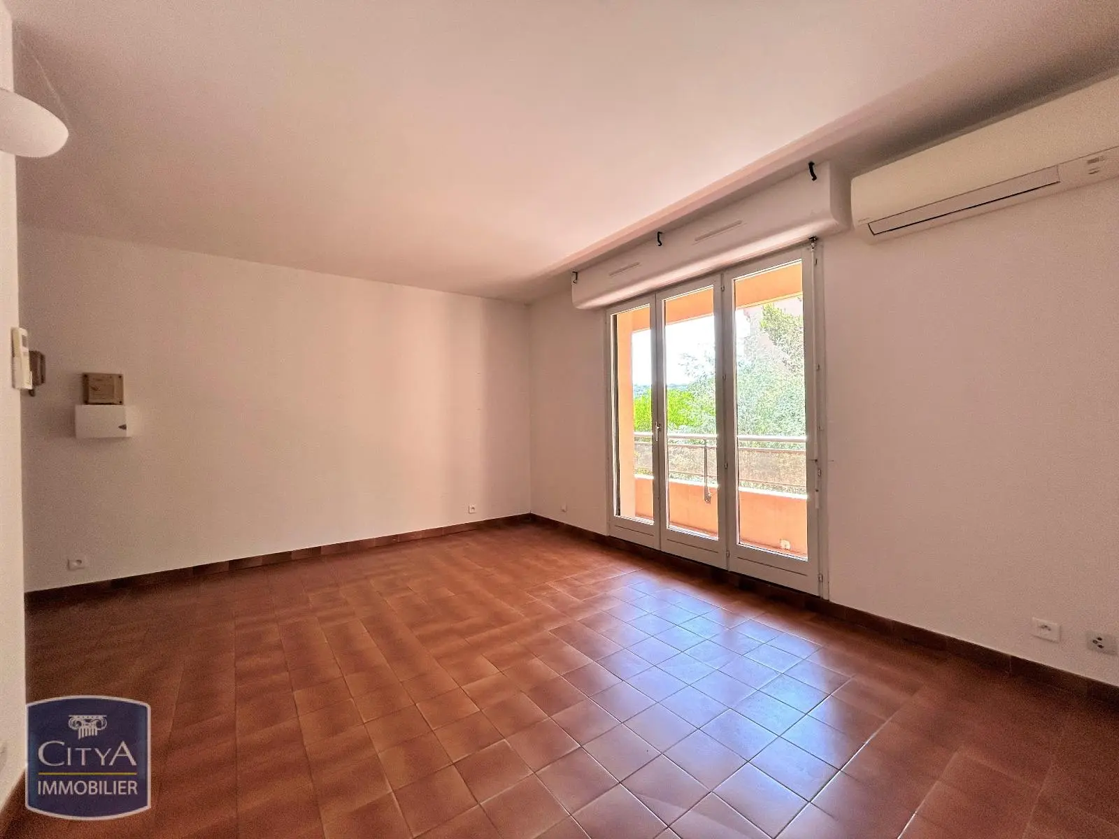 Photo 2 Appartement 2 pièces 33.85m²
