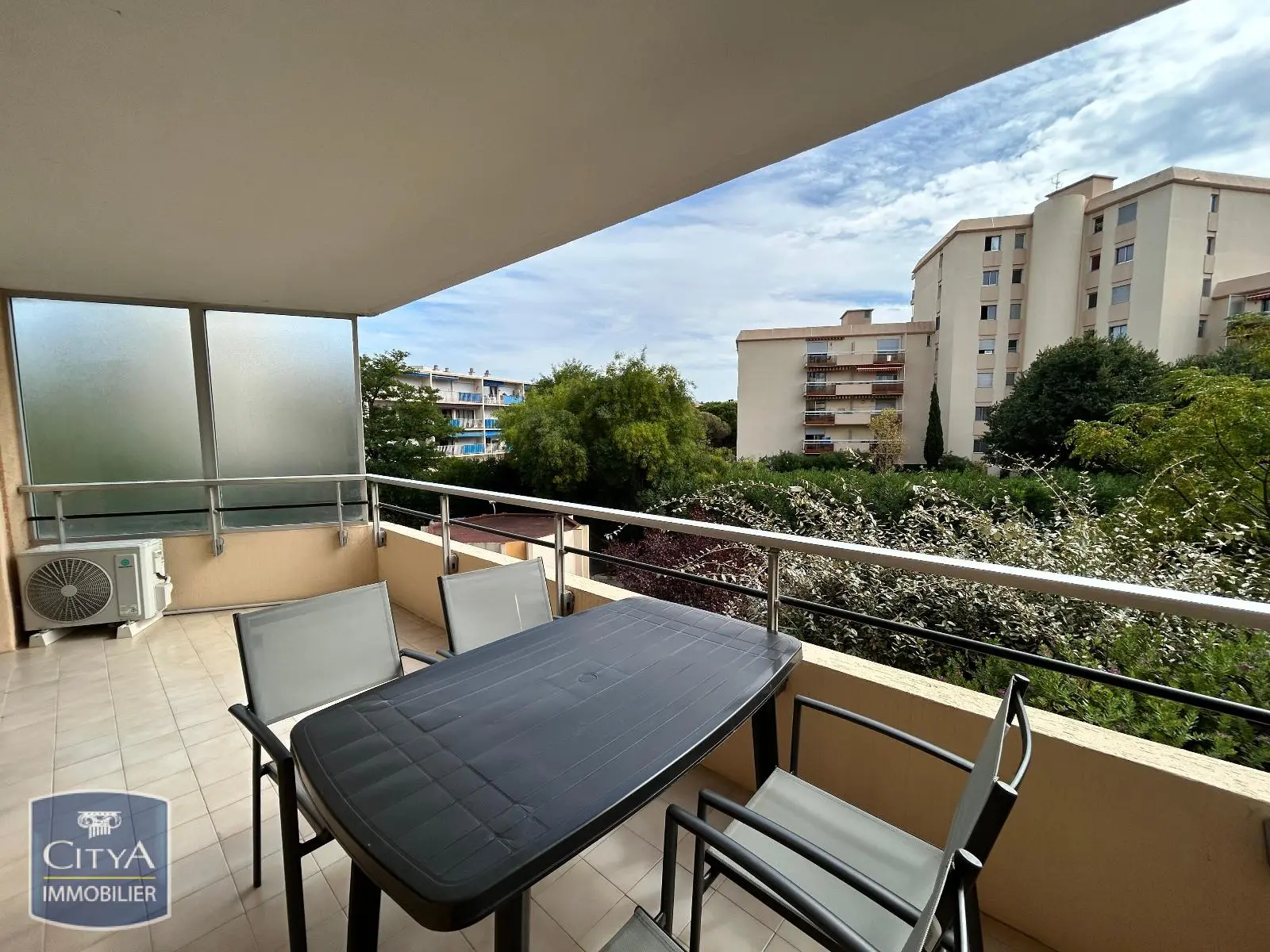 Photo 2 Appartement 1 pièce 37.89m²