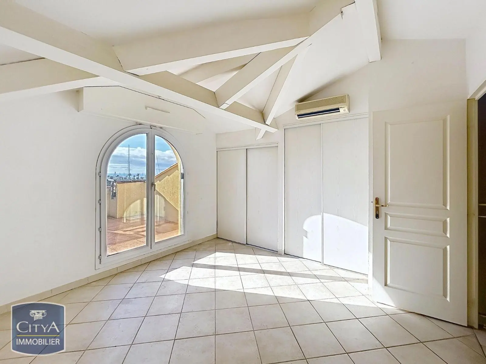 Photo 2 Appartement 4 pièces 124m²