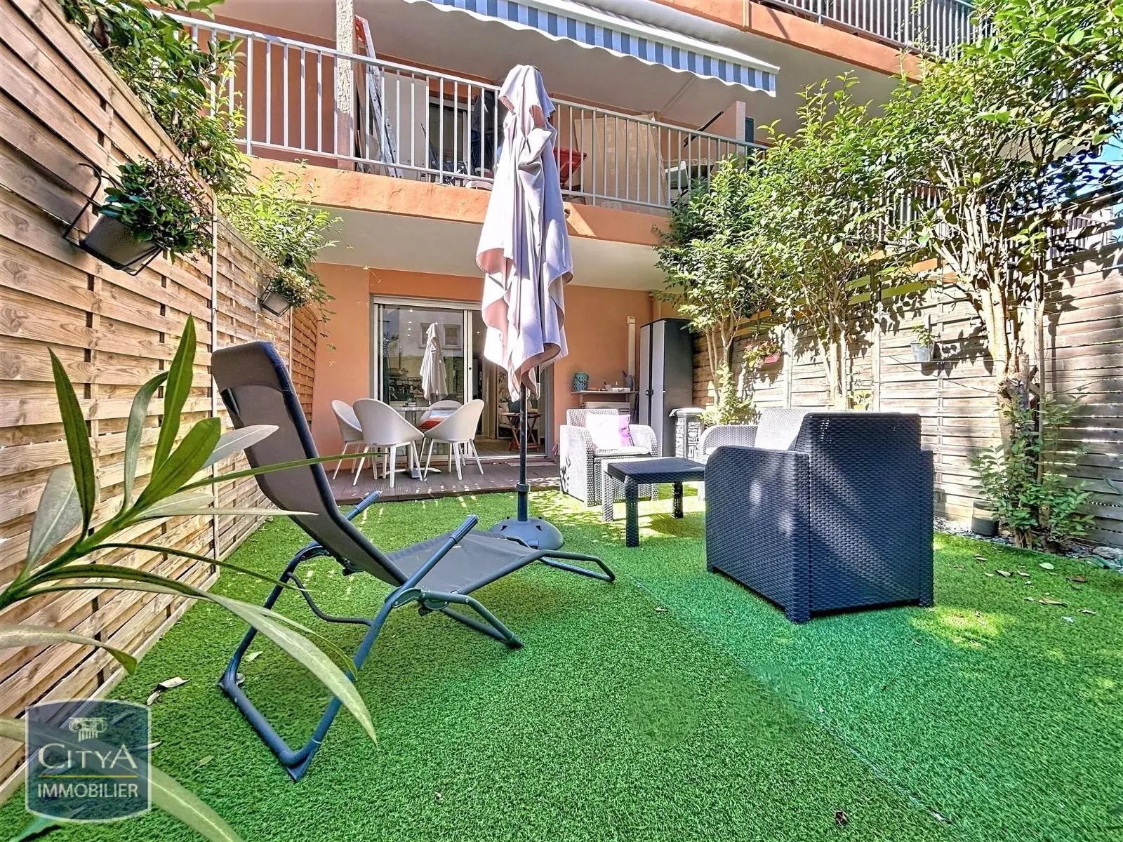 Photo 1 Appartement 1 pièce 25m²