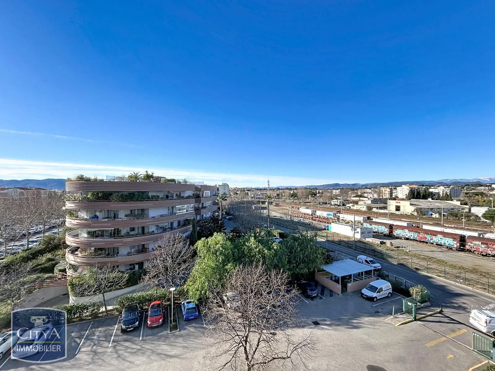 Photo 1 Appartement 1 pièce 29m²