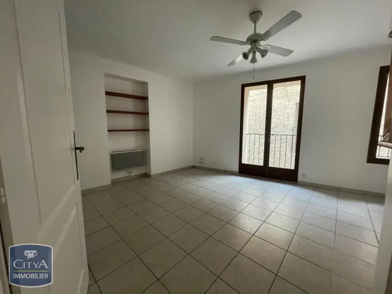 Photo 1 Appartement 1 pièce 54.48m²