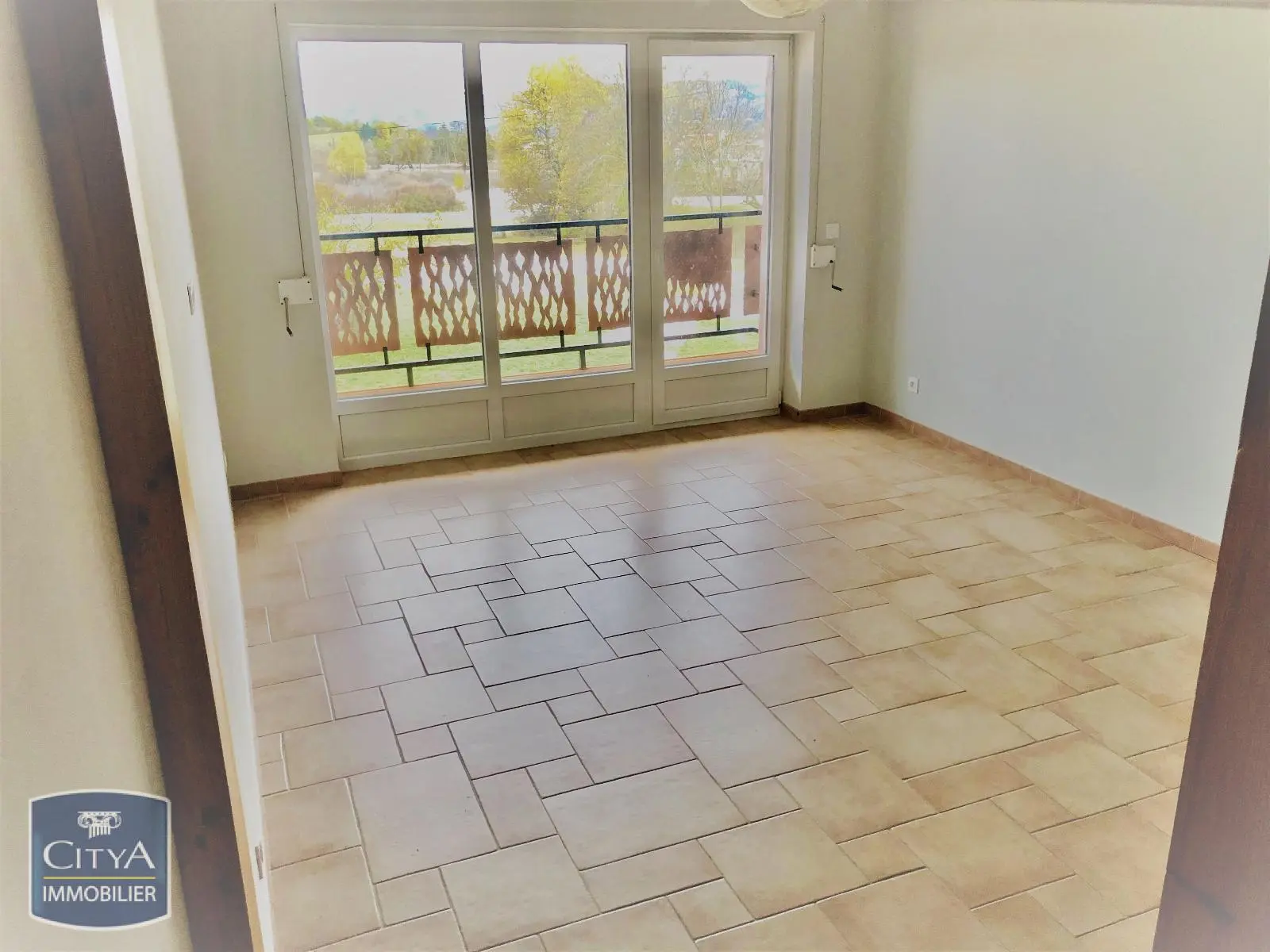 Photo 1 Appartement 3 pièces 54.56m²