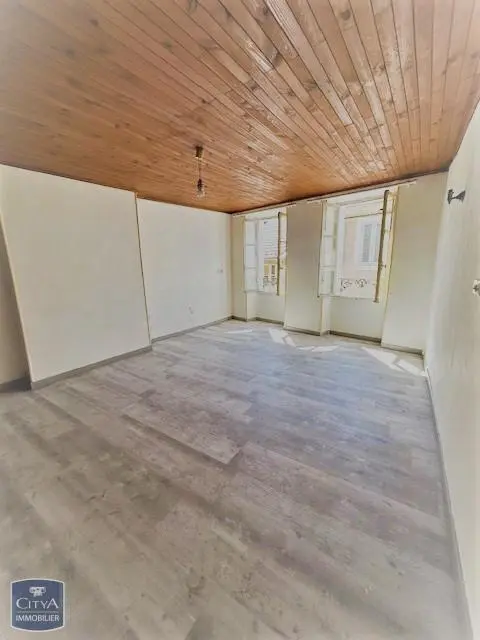 Photo 2 Appartement 1 pièce 28m²