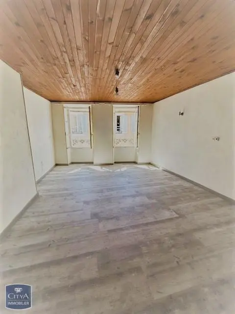 Photo 1 Appartement 1 pièce 28m²
