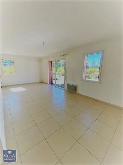 Photo 2 Appartement 3 pièces 82.16m²