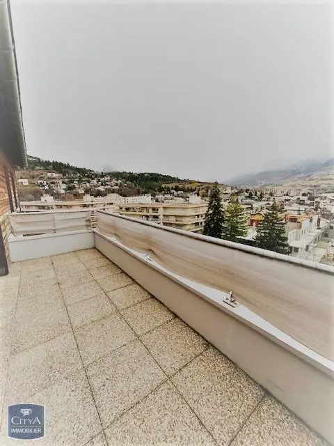 Photo 8 Appartement 5 pièces 92.1m²