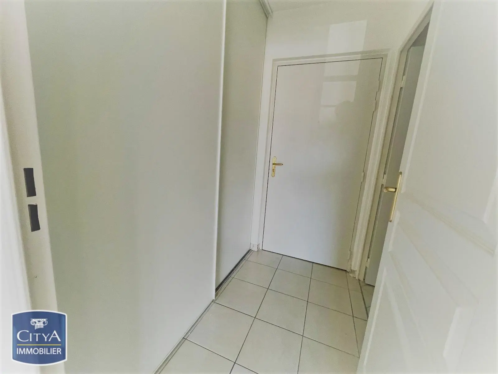 Photo 4 Appartement 1 pièce 28.41m²