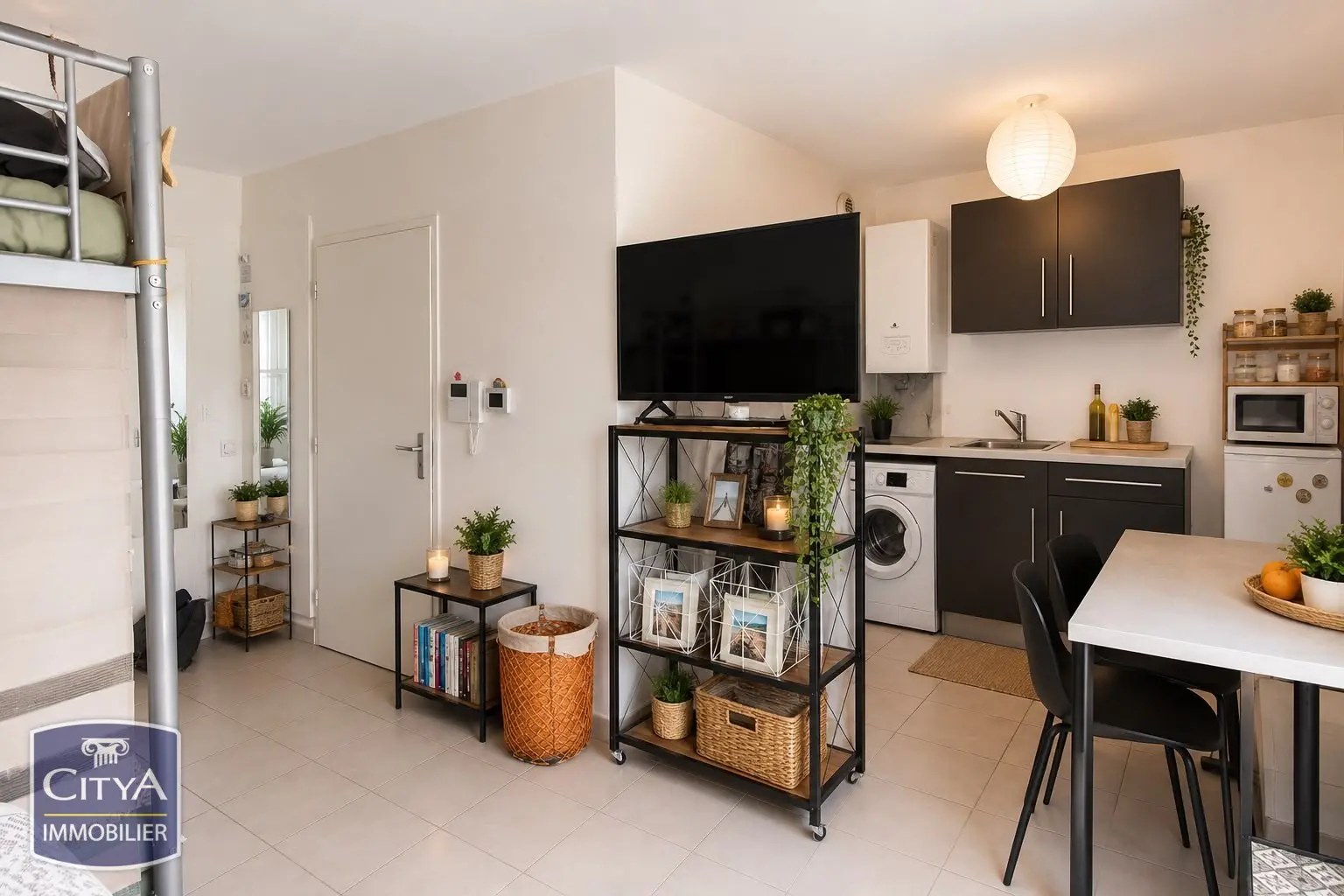 Photo 1 Appartement 1 pièce 25.61m²