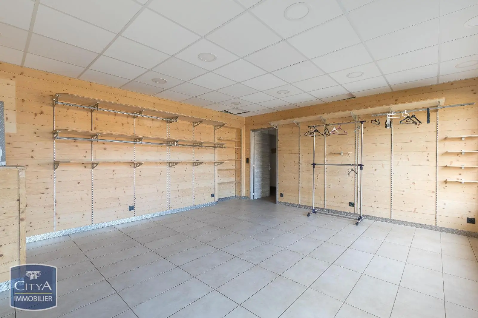 Photo 3 Local Commercial 53.06m²
