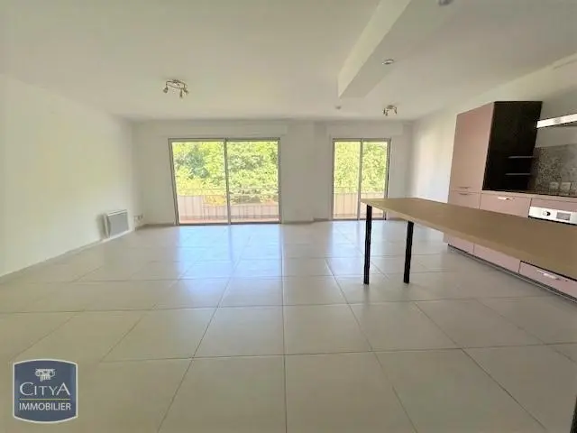 Photo 1 Appartement 3 pièces 77.2m²