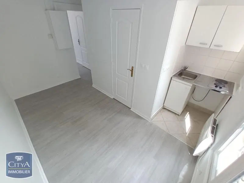 Photo 1 Appartement 2 pièces 22.74m²