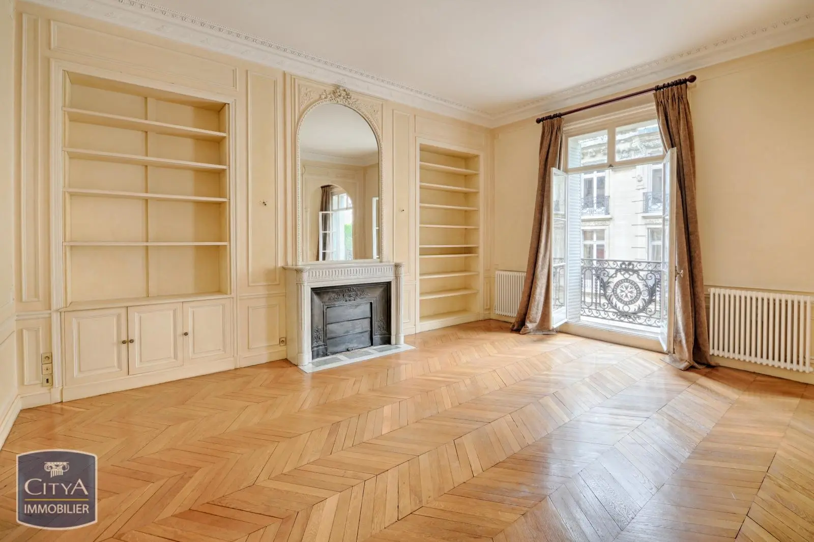 Photo 3 Appartement 6 pièces 155m²