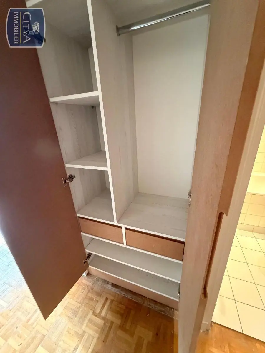 Neuilly-sur-Seine (92200) Appartement 1 pièce 19m² photo 3
