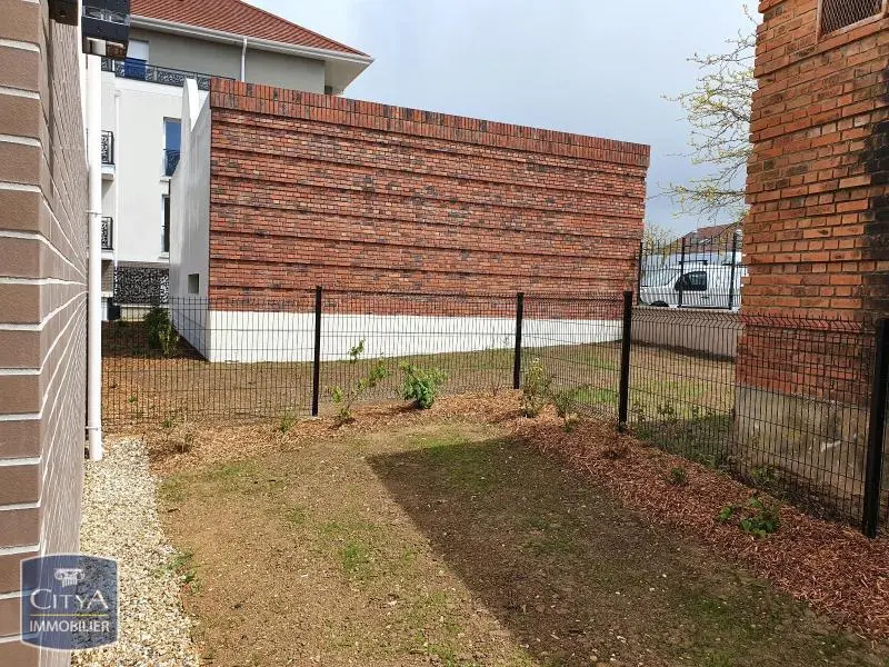 Photo 2 Appartement 1 pièce 28.36m²