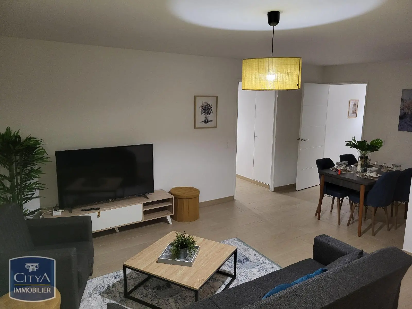 Photo 2 Appartement 5 pièces 96.36m²