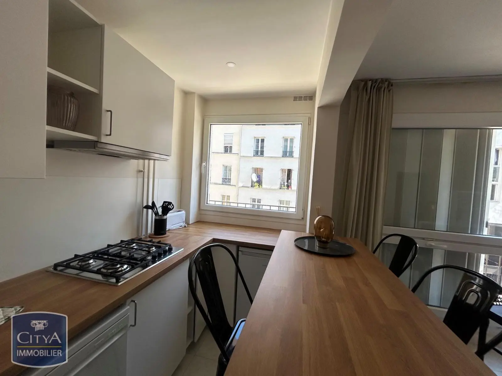 Photo 2 Appartement 1 pièce 34.07m²
