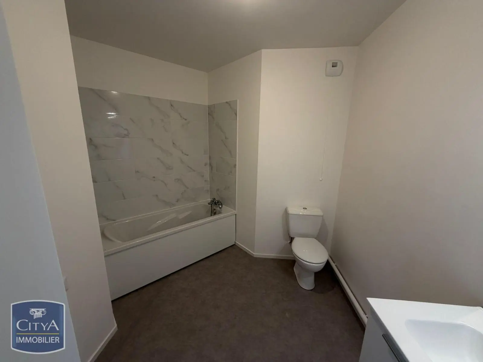 Drancy (93700) Appartement 2 pièces 45.78m² photo 2