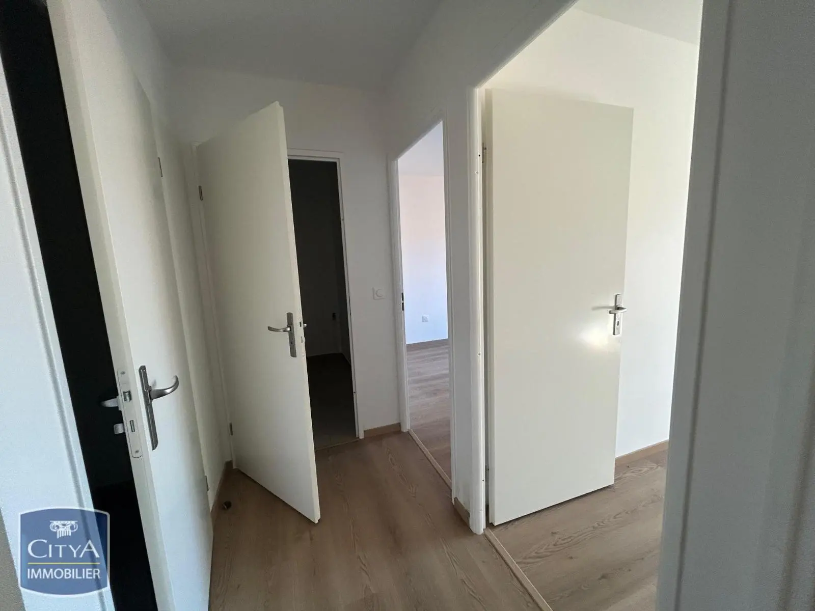 Le Blanc-Mesnil (93150) Appartement 3 pièces 60.25m² photo 2